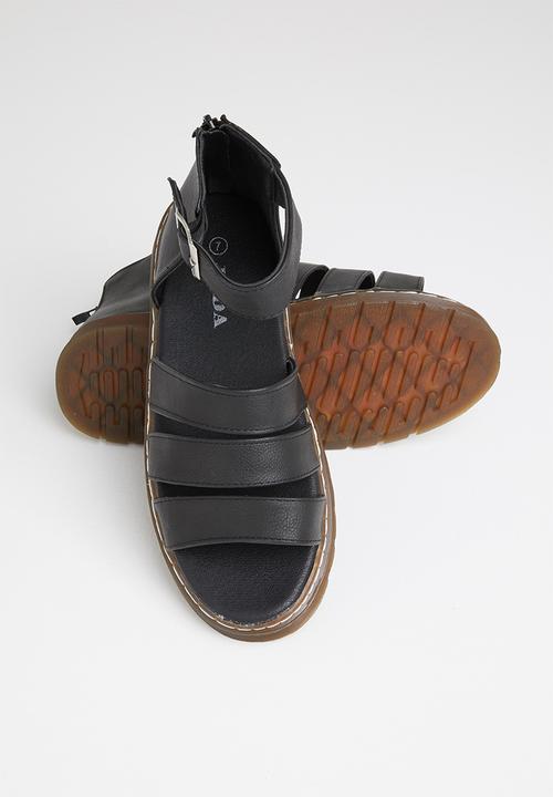 Jada - Strappy buckle sandal - black