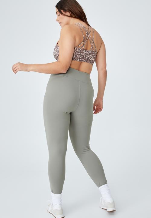 Cotton On - Curve strappy sports crop - textured leopard - brown 