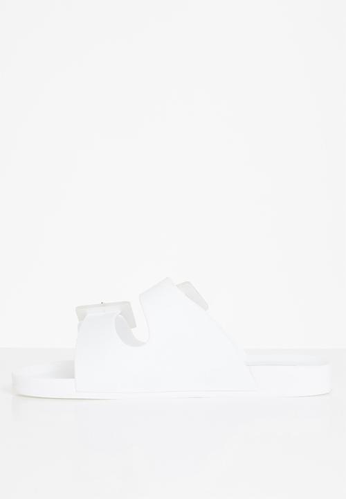 Viabeach - Torrera2 slide - white