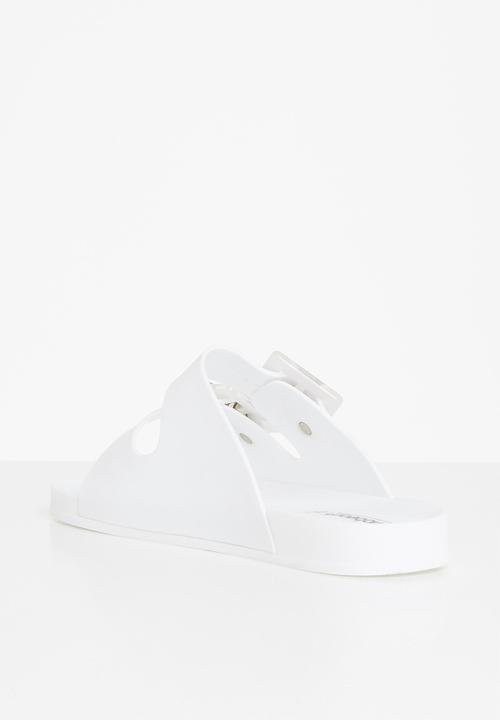 Viabeach - Torrera2 slide - white