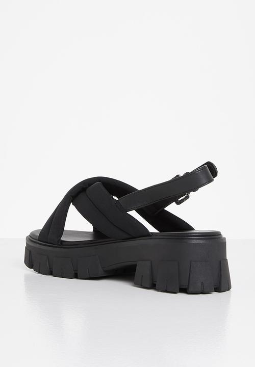 Missguided - Padded cross over chunky sole sandal - black
