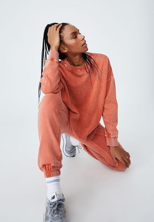 Cotton On - Lifestyle long sleeve crew top - clementine washed