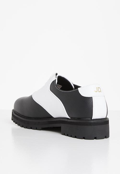 Jonathan D - J archie - blck/white