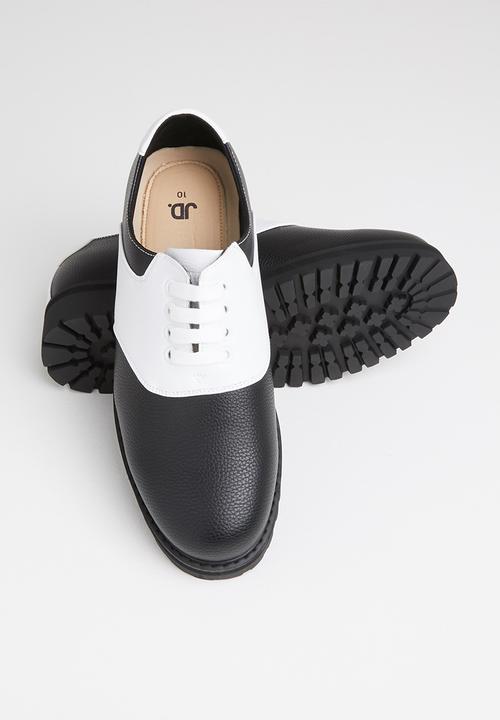 Jonathan D - J archie - blck/white