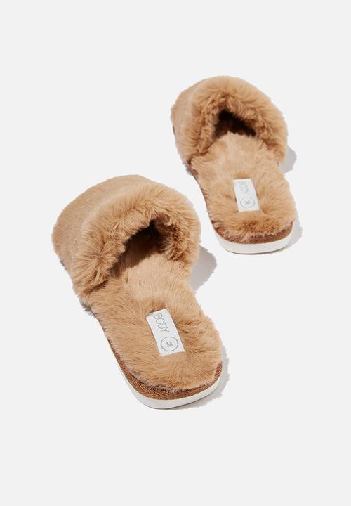 Cotton On - Square toe slide slipper - butterscotch