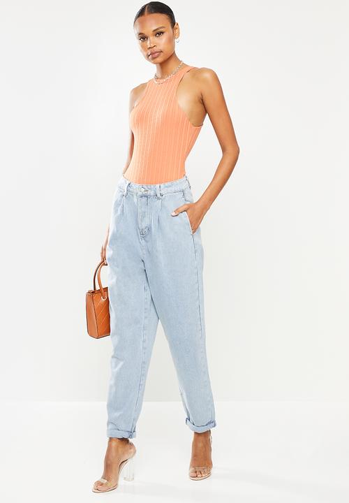 Missguided - Highwaisted pleat front slouch jean - light blue