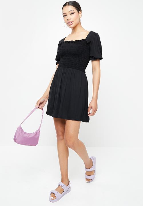 Missguided - Shirred bust puff sleeve dress  - black