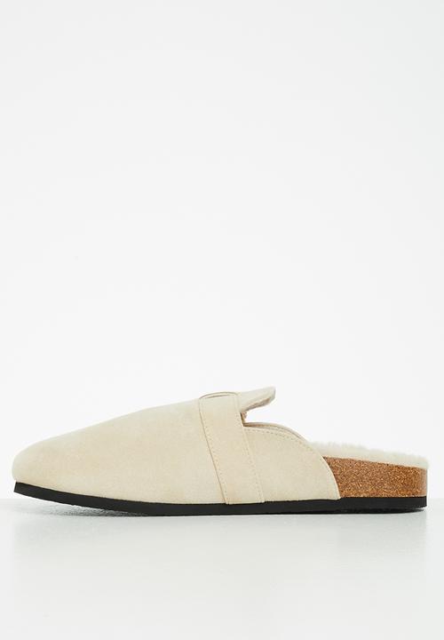 Superbalist - Gian faux fur slide - stone