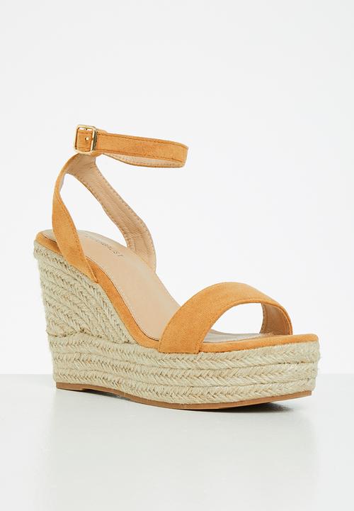 Superbalist - Wedge ankle strap heel - tan