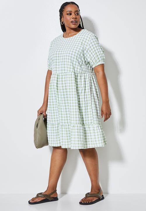 Superbalist - Woven gingham ruffle dress - green & white