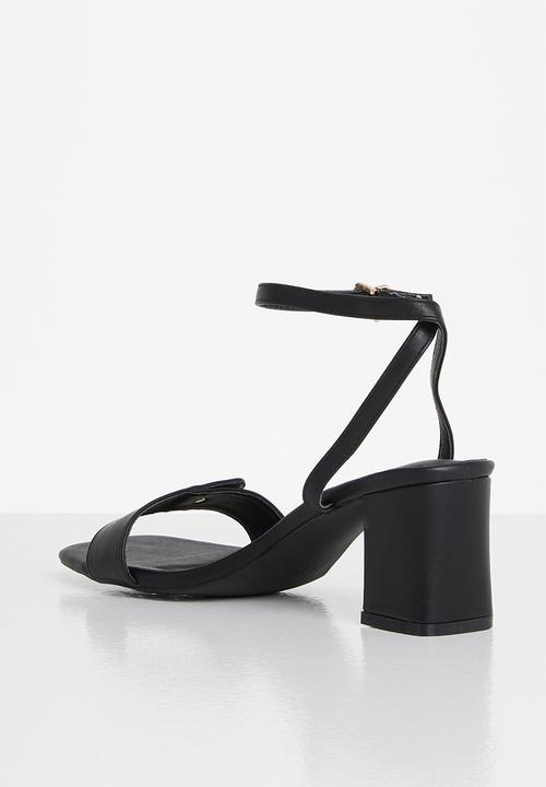 POLO - Demi ankle strap block heel sandal - black