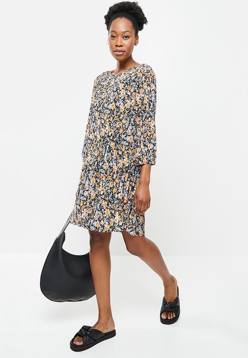 Jacqueline de Yong - Boa 3/4 short dress - black orange flower