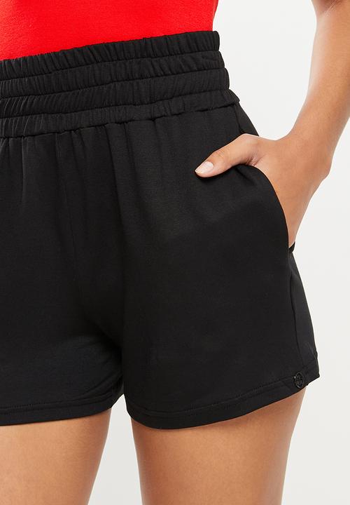 Me&B - Wide elastic fleece knit shorts - black