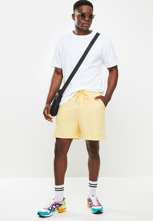 Jonathan D - Remy relaxed fit sweatshorts - banana