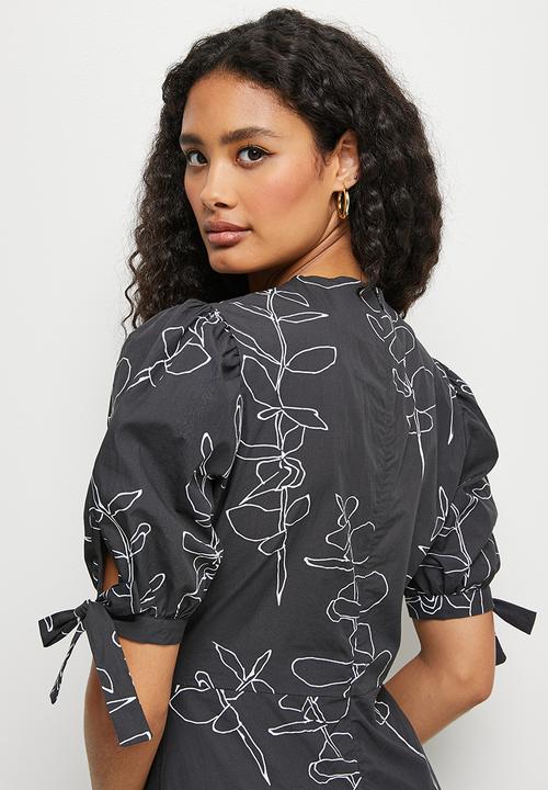 edit - Poplin tie sleeve tiered midi - black 
