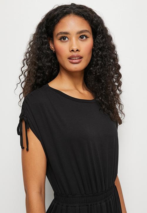 edit - Ruched shoulder knit fit & flare midi - black