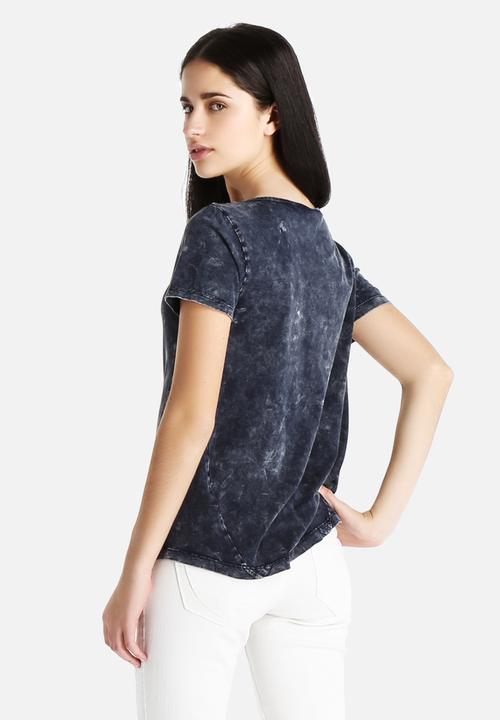 Noisy May - Black Water Tee