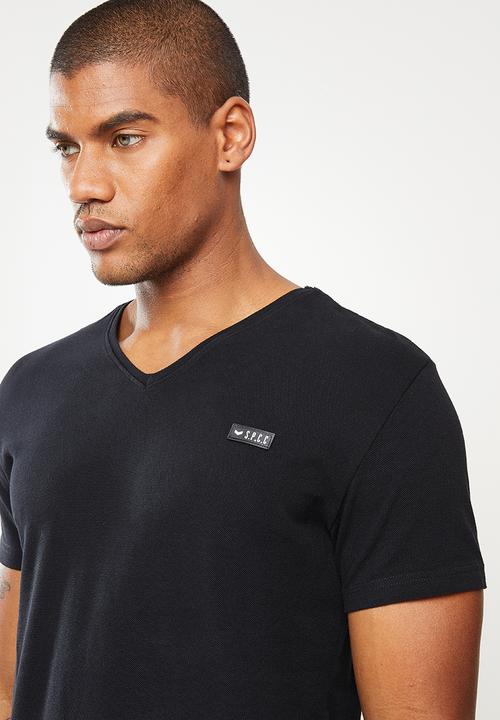 S.P.C.C - Marsden regular fit straight hem, v-neck tee - black