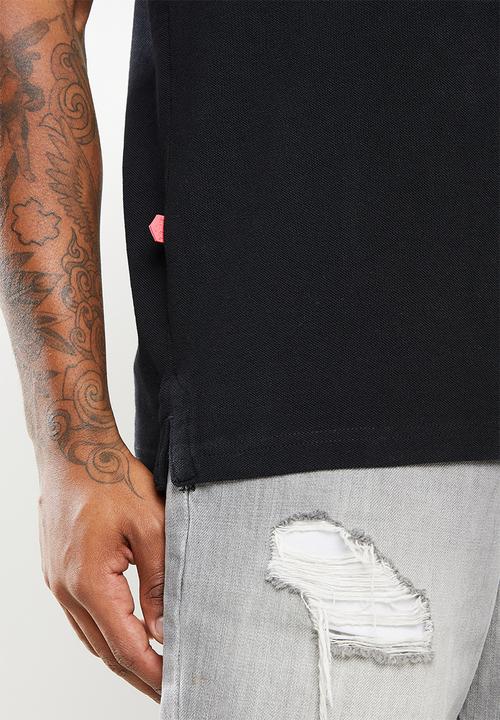 S.P.C.C - Marsden regular fit straight hem, v-neck tee - black