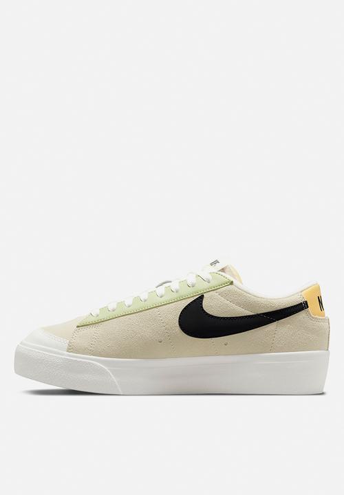 Nike - Wmns blazer platform - light stone/off noir-summit white