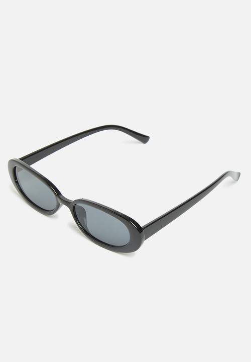 Superbalist - Amber oval sunglasses - black