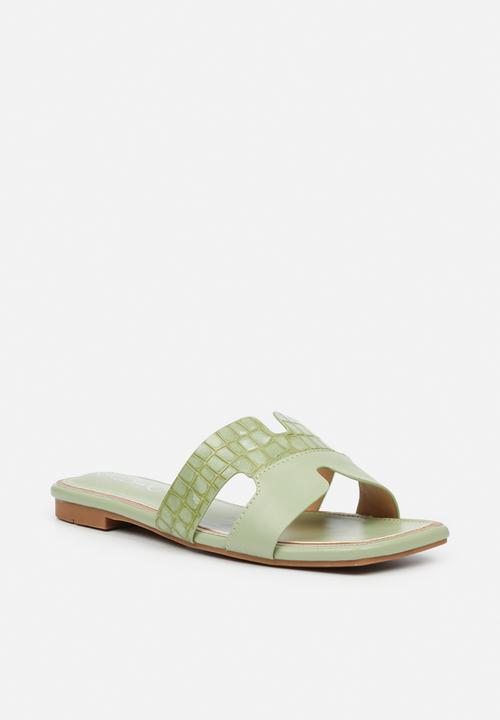 Miss Black - Euphoria1 slide - mint