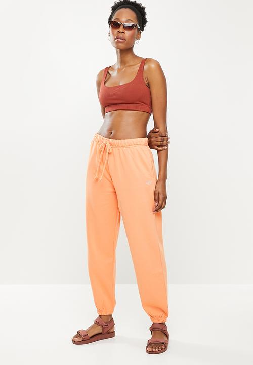 Levi’s® - Benchwarmer - peach bloom