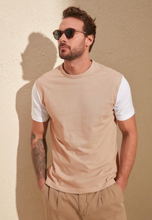 Trendyol - Contrast sleeve tee - white & beige 