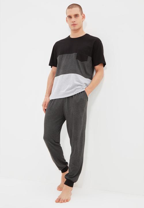 Trendyol - Craig colour block pj set - anthracite