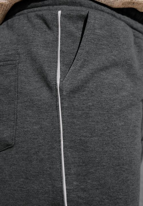 Trendyol - Piping detail contrast drawcord shorts - anthracite