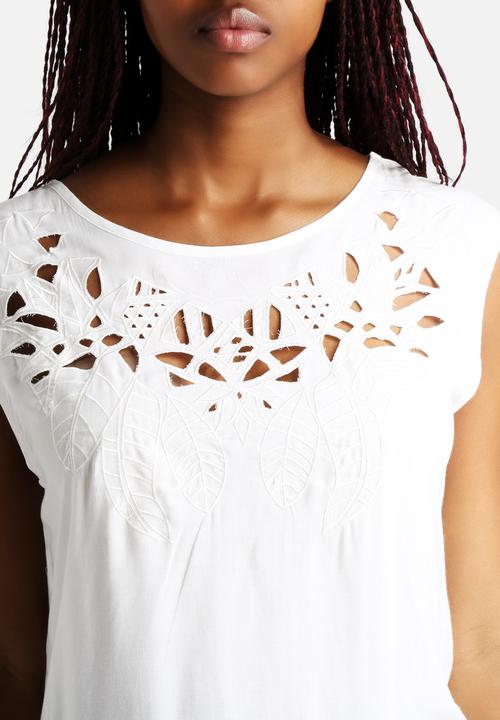 Vero Moda - Cutout Top