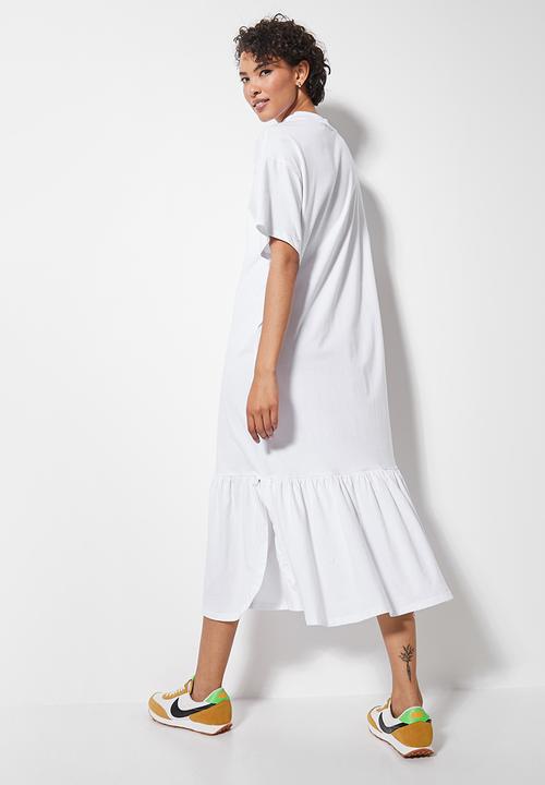 Superbalist - Curved hem t-shirt dress - white