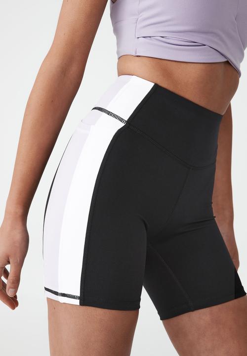 Cotton On - Smoothing side panel bike shorts - black/soft grape splice