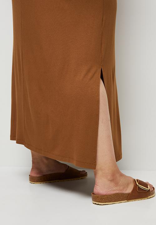 edit Plus - V-neck knit column maxi dress - tobacco