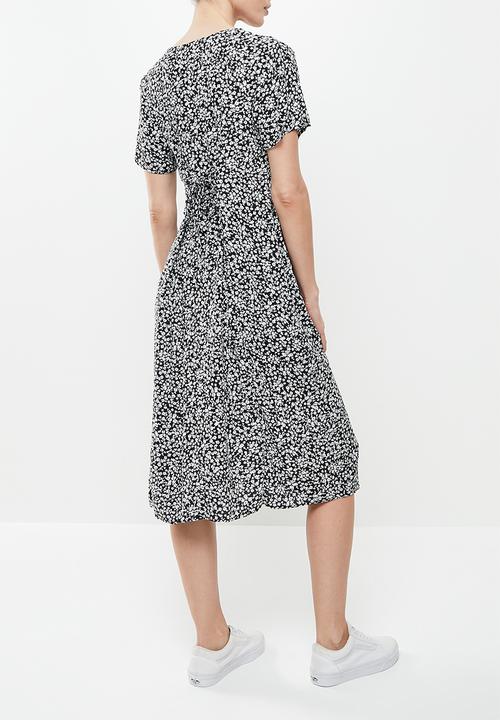 Cotton On - Maternity woven button front short sleeve midi dress - didi ditsy black