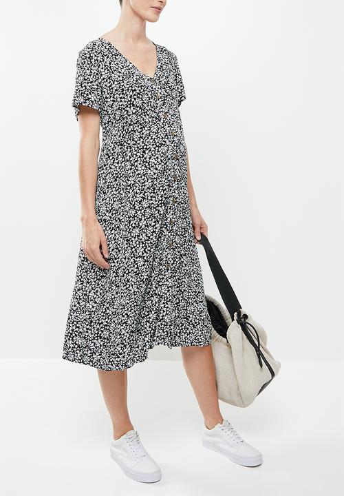 Cotton On - Maternity woven button front short sleeve midi dress - didi ditsy black