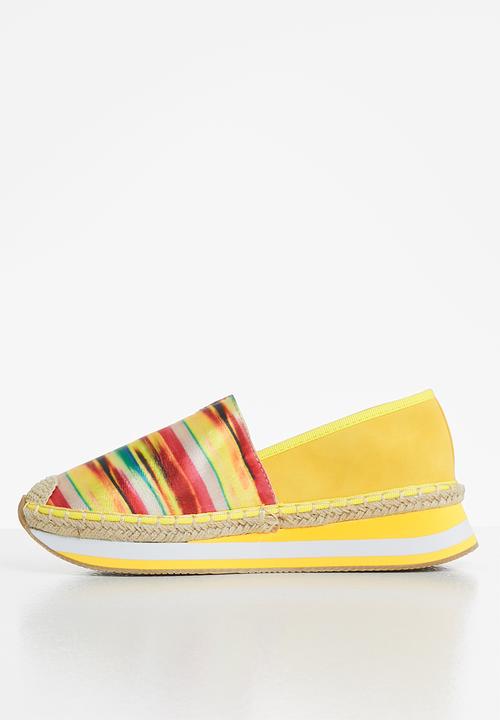 Seduction - Printed flatform slip-on - yellow