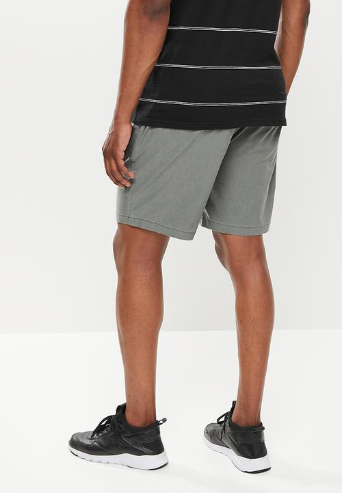Hi-Tec - Every day volley short - olive