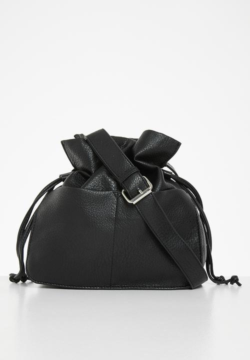 Superbalist - Annie bucket bag - black