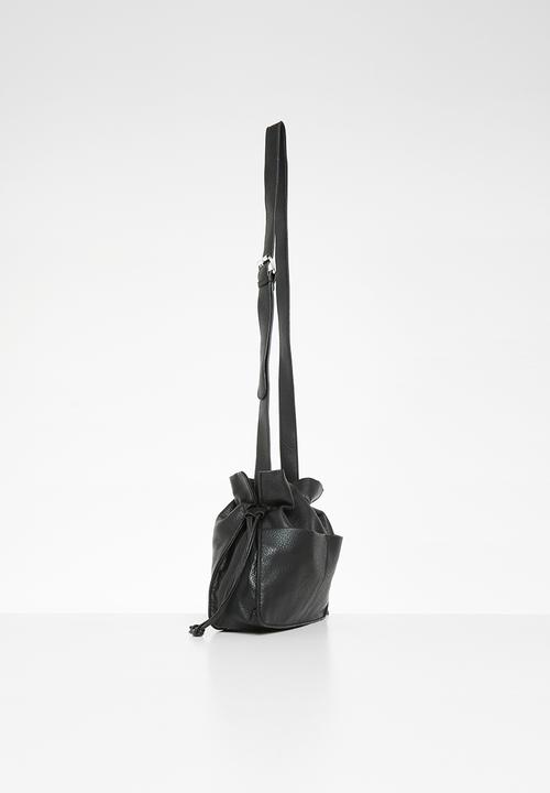 Superbalist - Annie bucket bag - black