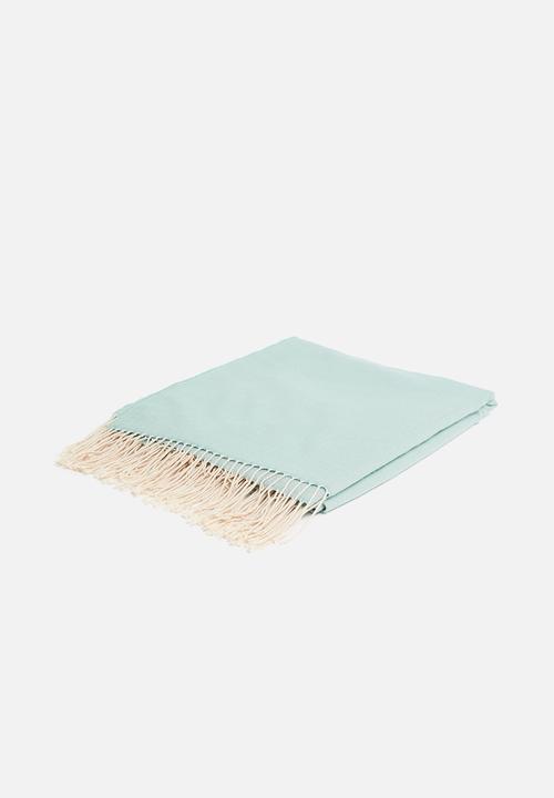 H&S - Plain throw with fringe - blue