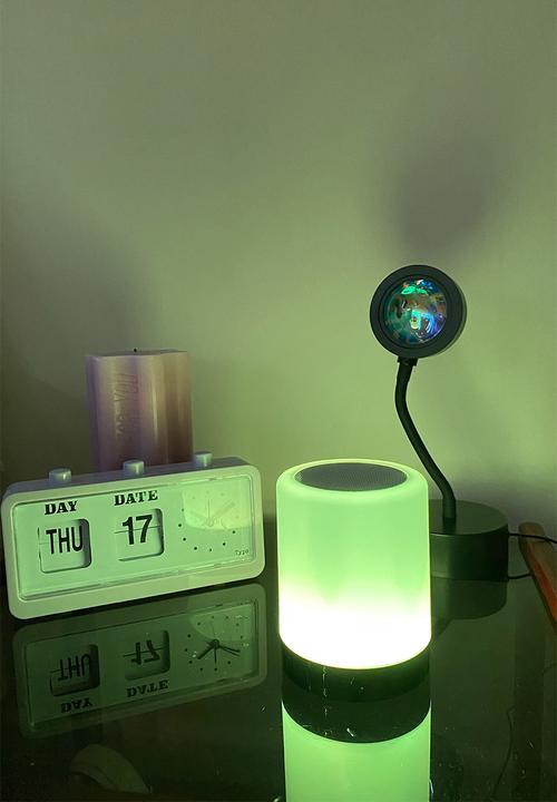 Typo - Set the mood speaker - black
