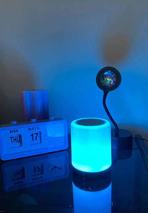 Typo - Set the mood speaker - black