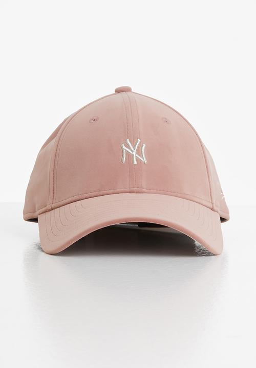 New Era - Female wmns metallic velour 9forty - pink