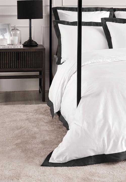Linen House - Denyer duvet cover set - white & black
