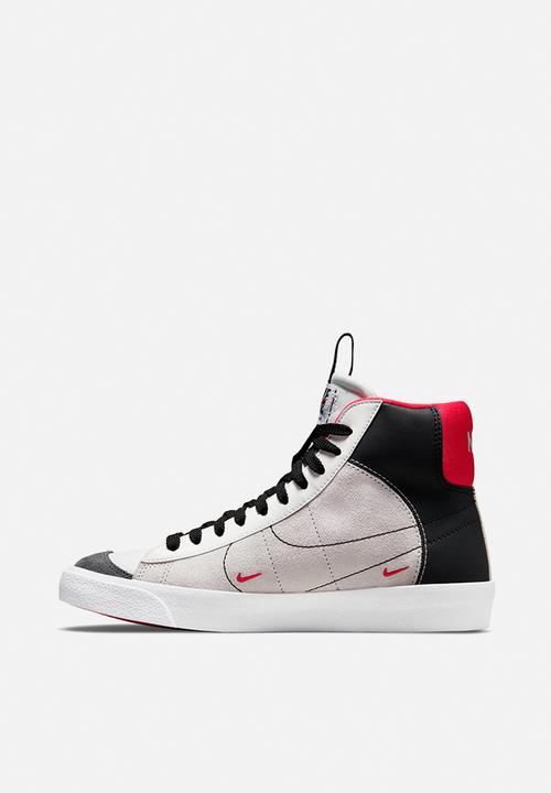 Nike - Nike blazer mid '77 se d - summit white/black-university red