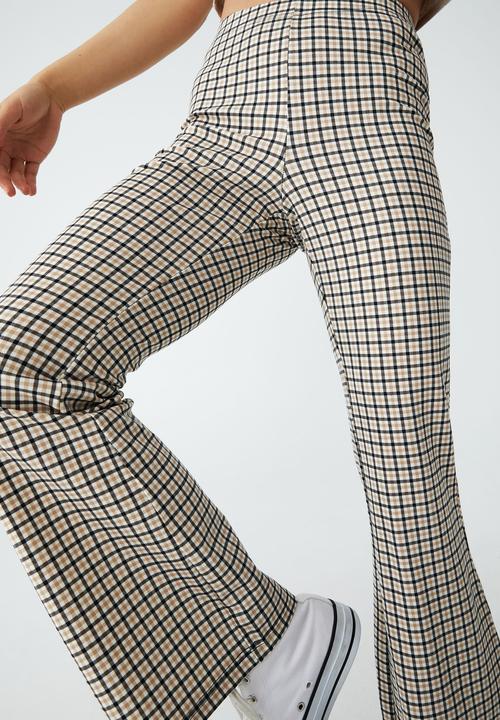 Cotton On - Petite pull on flare pant - ginny check micro black natural