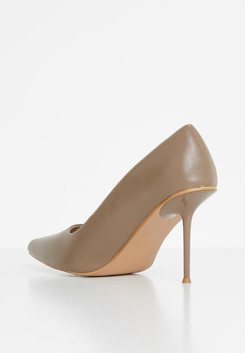 Superbalist - Haila court heels - taupe