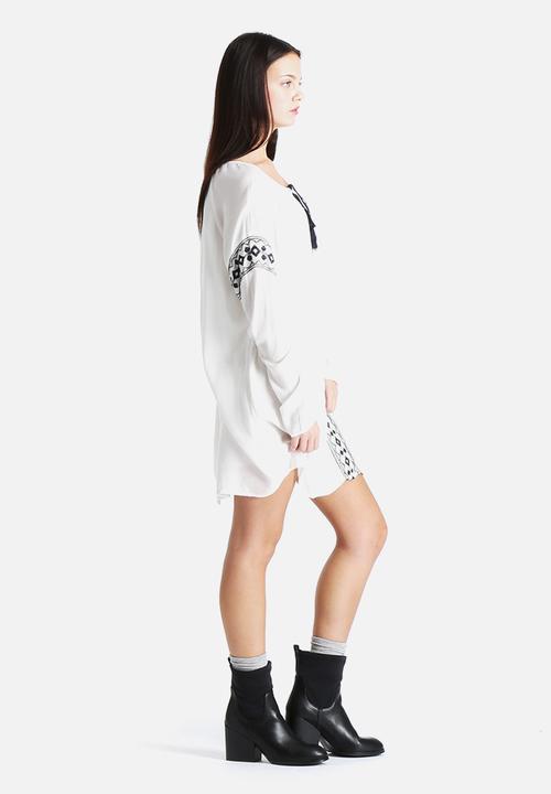 VILA - Antib Tunic