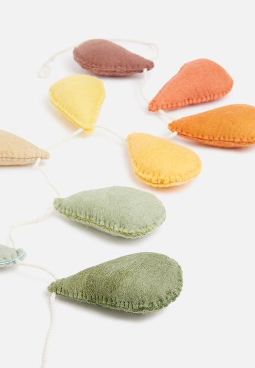 Sixth Floor - Raindrop felt garland - earthy